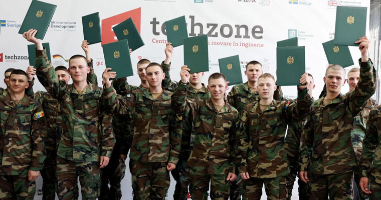 Военных Молдовы обучат созданию собственных предприятий.