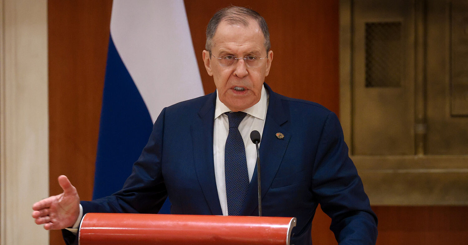 Лавров: Зеленский должен представить формулу о положении русских в Украине.