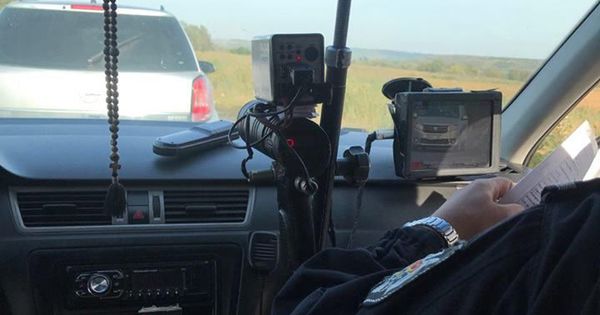 Служба InfoTrafic призывает водителей адаптировать скорость движения согласно предписаниям ПДД.