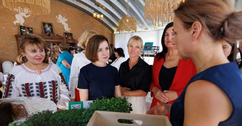 Санду встретилась с предпринимательницами АТО Гагаузия и Тараклийского района.