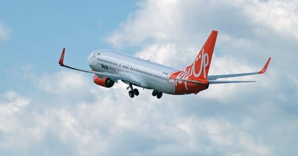 Из-за сильного ветра самолеты не могут сесть в Одессе и уходят на запасные аэродромы.