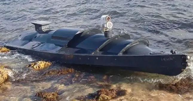 Обнаруженный у берегов Греции морской дрон мог сбиться с курса из-за неисправности.