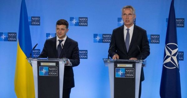 Столтенберг сообщил Зеленскому о неизменности позиции НАТО по срокам приема Украины.