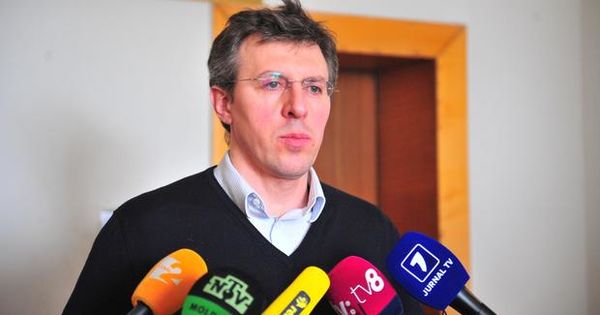 Unul din avocaţii lui Chirtoacă s-a ales cu amendă. Motivul