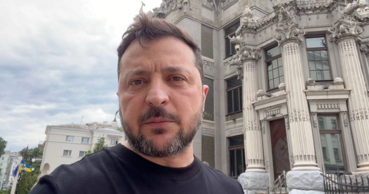 Зеленский пообещал ответ России на атаку по Киеву: «Мы еще скажем».