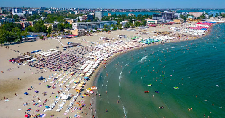 Marile lanțuri hoteliere ignoră litoralul României și aleg Brașovul și Bucureștiul.