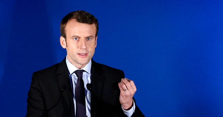 Макрон: Мы приближаемся к тому моменту, когда будет уместно не быть трусом.