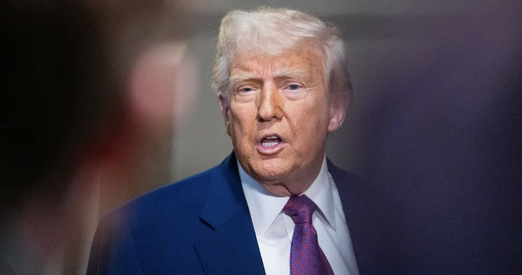 Трамп обещает Ирану "тяжелые времена" в случае отказа от соглашения.