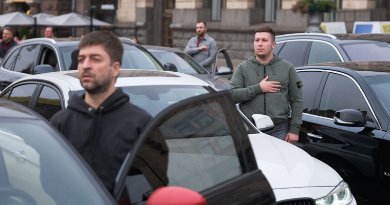 Минуту молчания в Украине начнут объявлять через системы оповещения.