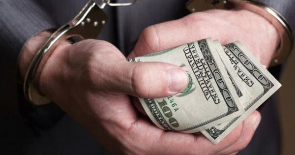 За последние полгода за попытки дачи взятки полицейским было возбуждено 28 уголовных дел.