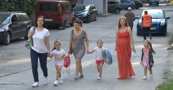 Мини-каникулы в конце августа застали врасплох родителей, работающих в частной сфере. Фото: protv.md.