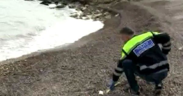 Droguri Pe Plajă Pachete Cu Cocaină Aduse De Valuri In Romania