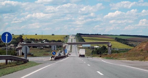 На трассе под Киевом водители устроили стрельбу.