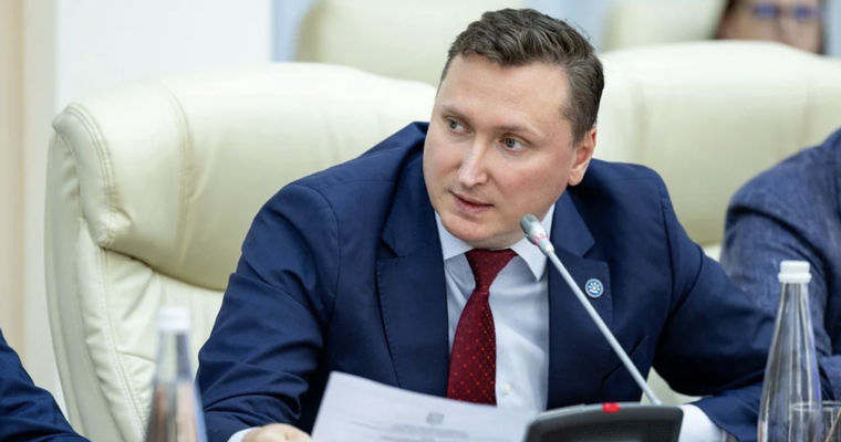 Avocatul Poporului, către deputați: Să fim mai atenți la cuvintele pe care le folosim.