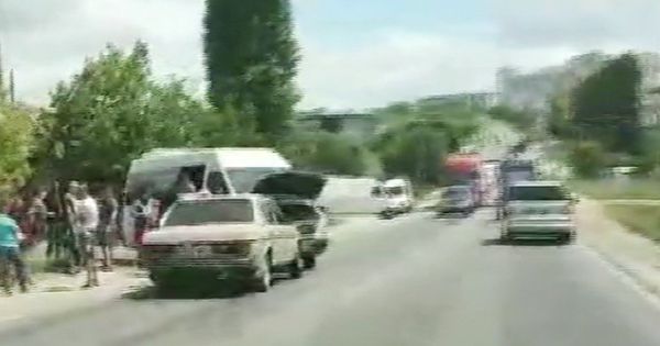 На Балканском шоссе маршрутка столкнулась с легковым автомобилем.