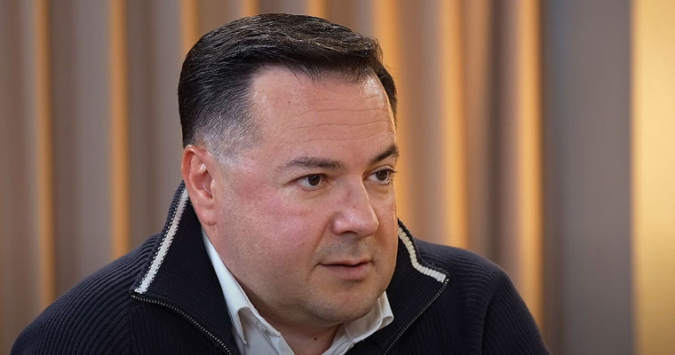 Осталеп: Заявление Макрона по Молдове безрассудное, безответственное и опасное.
