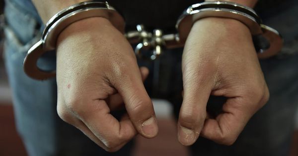 Преступная схема сбора денег с водителей действовала на вокзалах и автостанциях Молдовы.