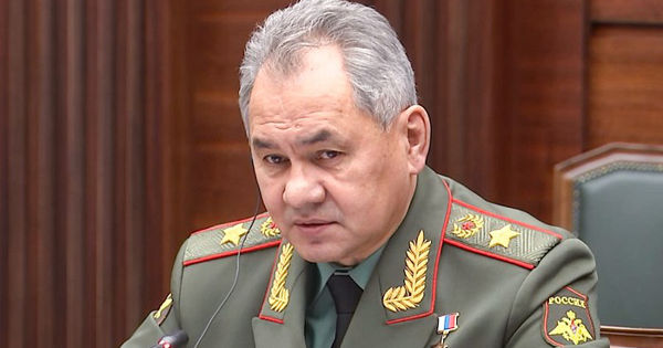 Шойгу дал указания по наращиванию действий ВС на всех направлениях.