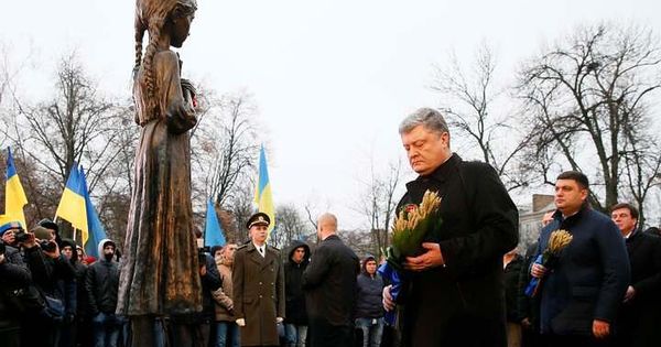 В прошлом году Порошенко предложил законодательное закрепить ответственность за отрицание голодомора.