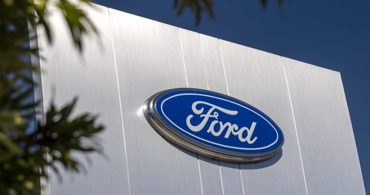 Ford отзывает более 850 тысяч автомобилей из-за дефекта топливной системы.