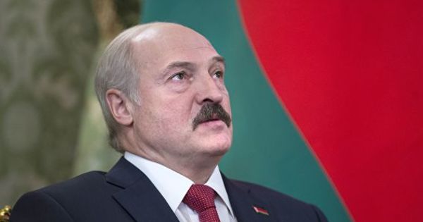 Лукашенко поддержал предложение Зеленского о встрече с Путиным в Минске.