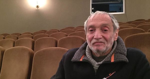 Театру "С улицы Роз" присвоили имя его основателя Юрия Хармелина.
