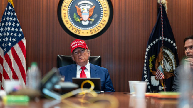 SUA au atacat trei instalații nucleare ale Iranului. Mesajul lui Trump