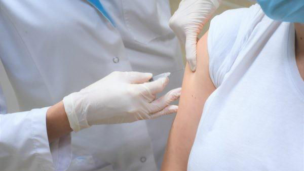 Trombozele, tratamentul cu anticoagulante și vaccinarea anti-COVID