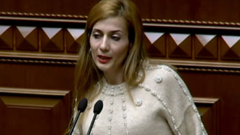 Украинские депутаты ополчились на замешанного в секс-скандале коллегу.