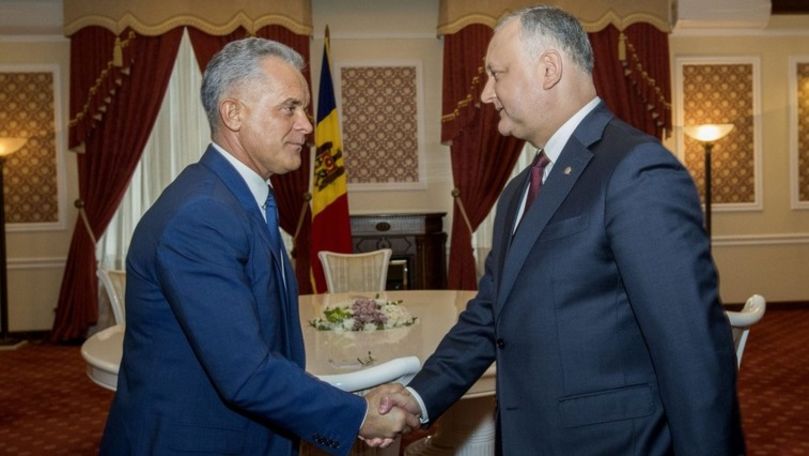 Candu: Dodon i-a mulțumit lui Plahotniuc în 2016. Replica de la staff