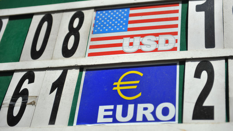 Curs valutar 4 noiembrie 2021: Cât valorează un euro și un dolar