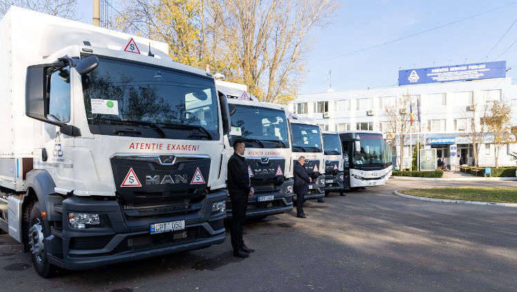 Noi reguli la susținerea examenelor auto. Termenul va fi limitat