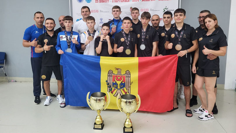 Luptătorii de kickboxing din Moldova au cucerit 18 medalii la Budapesta