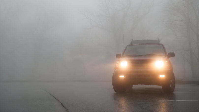 Alertă meteo: Codul Galben de ceață densă în Moldova, prelungit