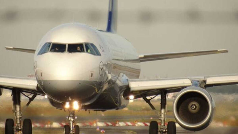 Flăcări la motor: Un avion a aterizat de urgență în Italia