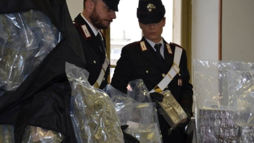Captură de 500 kilograme de droguri în Italia. 4 români, arestați