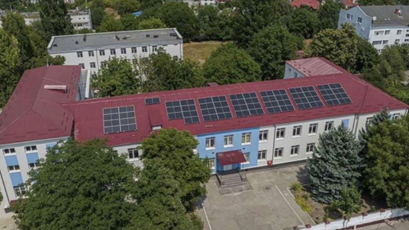 Guvernul face investiții: 15 școli își vor spori eficiența energetică
