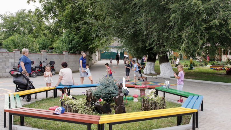 Satul Bărboieni beneficiază de trei proiecte pentru educație și sănătate