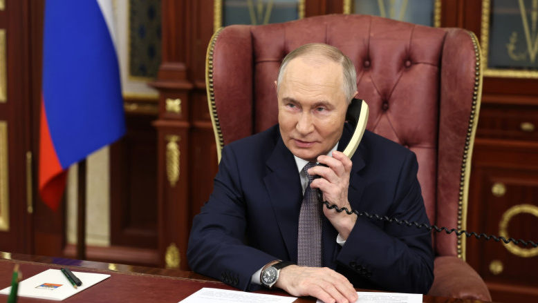 Vladimir Putin își arată pentru prima dată apartamentul de la Kremlin