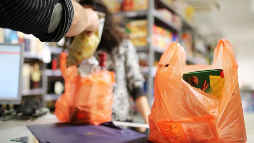  C 1 января 2019 года продажа пластиковых пакетов, толщина которых превышает 50 микрон запрещена законом. 