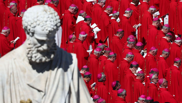 Cardinalii se întâlnesc la Roma pentru stabilirea conclavului