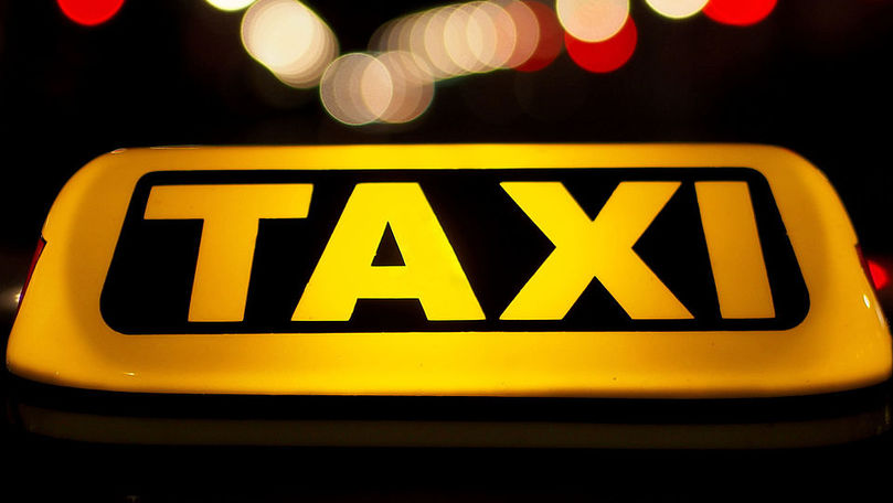 Ce au găsit polițiștii în mașina unui taximetrist din România