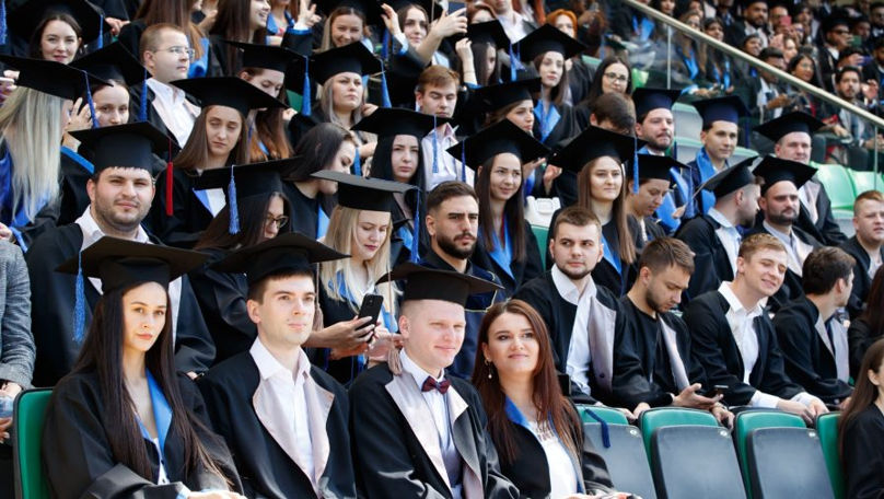 Sute de absolvenți ai USMF Nicolae Testemițanu vor depune joi jurământul
