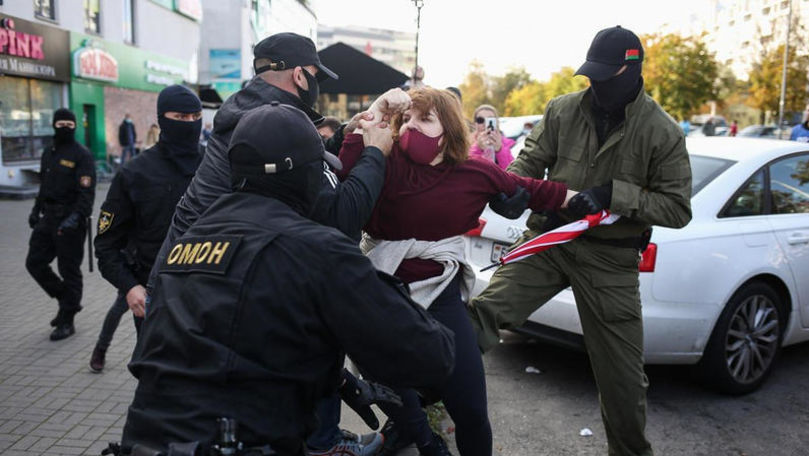 Belarus: Poliția împrăștie manifestanții cu tunuri de apă la Minsk