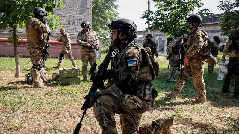 Guvernator: Armata ucraineană controlează jumătate din Severodoneţk