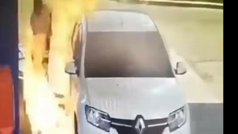Cum a reușit un rus să își dea foc în timp ce făcea plinul mașinii