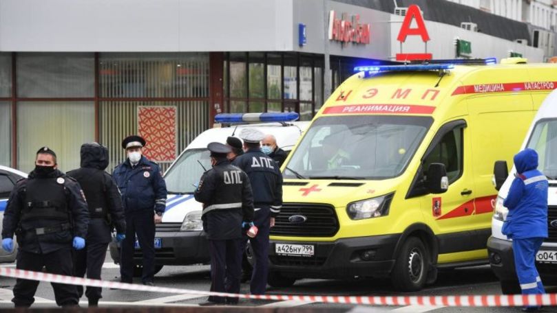 Dosar penal: Un bărbat beat a luat 5 ostatici într-o bancă la Moscova