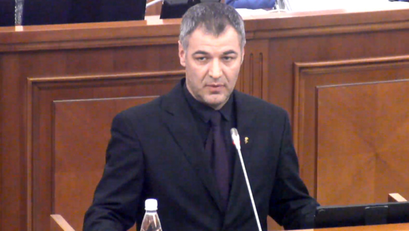 Октавиан Цыку заявил, что становится независимым депутатом.