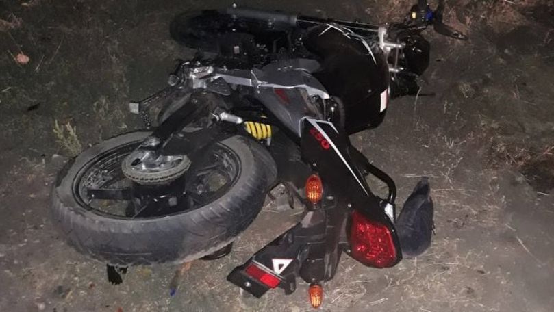 Grav accident în raionul Anenii Noi: 2 tineri, transportați la spital