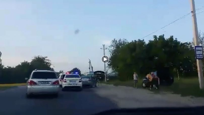 O motocicletă şi 3 maşini, implicate într-un accident în Capitală